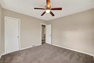 17208 Lipton Ave, Loveland, OH 44128 - Photo 13