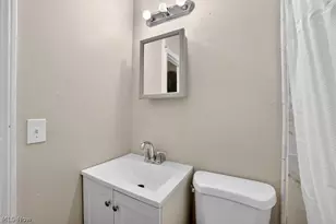 17208 Lipton Ave, Loveland, OH 44128 - Photo 17