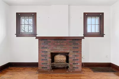 829 Indian Trail, Akron, OH 44314 - Photo 9