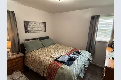 442 W 44th Street, Shadyside, OH 43947 - Photo 5