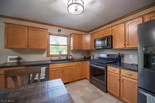 8334 Bailey Rd NE, Mineral City, OH 44656 - Photo 23