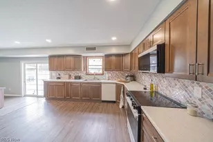 10396 Dewhurst Rd, Elyria, OH 44035 - Photo 11