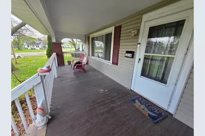 3534 Fairmount Boulevard NE, Canton, OH 44705 - Photo 3