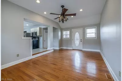 1211 Manitoulin Pike, Brunswick, OH 44212 - Photo 9