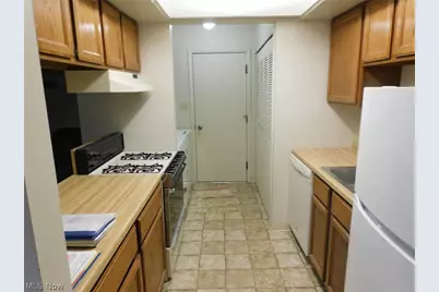 8027 Independence Drive, Mentor, OH 44060 - Photo 5