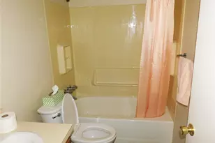 8027 Independence Dr, Mentor, OH 44060 - Photo 7