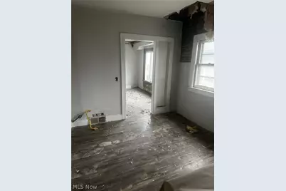 11709 Lenacrave Avenue, Loveland, OH 44105 - Photo 15