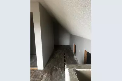 11709 Lenacrave Avenue, Loveland, OH 44105 - Photo 7