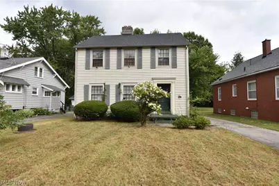 522 Parkcliffe Avenue, Youngstown, OH 44511 - Photo 1