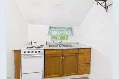 665 Kling Street, Akron, OH 44311 - Photo 7