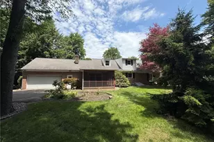 1800 Amarillo St NW, North Canton, OH 44720 - Photo 3