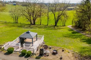 71805 Sharon Rd, Bridgeport, OH 43912 - Photo 11