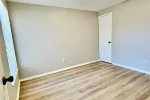 9229 Rosalind Ave, Loveland, OH 44106 - Photo 13