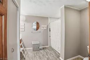 8 Poplar Dr, Vienna, WV 26105 - Photo 27