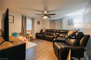 391 S 10th St, Coshocton, OH 43812 - Photo 7