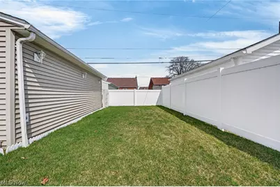 8318 Lanyard Drive, Parma, OH 44129 - Photo 31