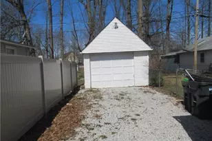 29107 Fuller Ave, Wickliffe, OH 44092 - Photo 3