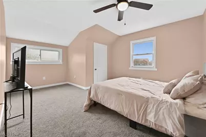 318 Pioneer Street, Akron, OH 44305 - Photo 35