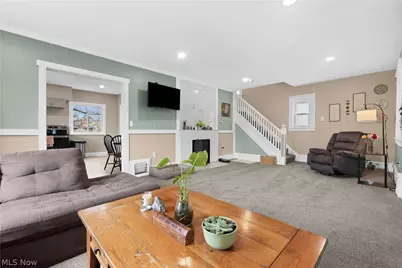 318 Pioneer Street, Akron, OH 44305 - Photo 11