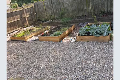 224 Casterton Avenue, Akron, OH 44303 - Photo 35