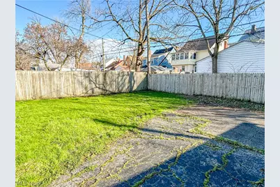 18104 Landseer Road, Loveland, OH 44119 - Photo 5