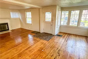 18104 Landseer Rd, Loveland, OH 44119 - Photo 9