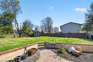 7439 Rockingham Rd, Mentor, OH 44060 - Photo 11