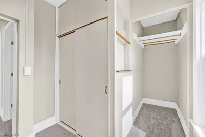 941 Carnegie Avenue, Akron, OH 44314 - Photo 7