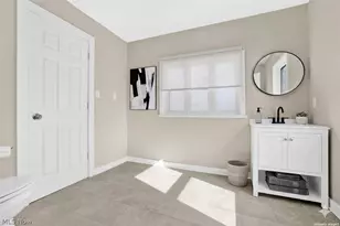 941 Carnegie Ave, Akron, OH 44314 - Photo 17