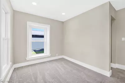 941 Carnegie Avenue, Akron, OH 44314 - Photo 11