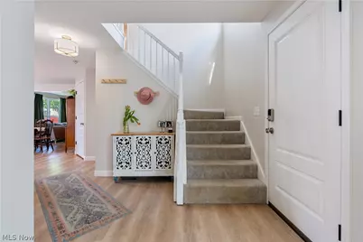 577 Colchester Court, Akron, OH 44319 - Photo 3