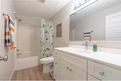 577 Colchester Court, Akron, OH 44319 - Photo 25