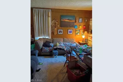 58640 Charles Street, Martins Ferry, OH 43935 - Photo 9