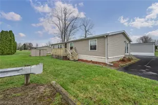 863 Peru Olena Rd E, Norwalk, OH 44857 - Photo 3