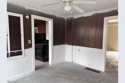 284 Clay, Conneaut, OH 44030 - Photo 15