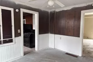 284 Clay, Conneaut, OH 44030 - Photo 15