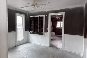 284 Clay, Conneaut, OH 44030 - Photo 11