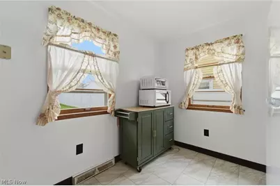 2922 Columbus Avenue, Ashtabula, OH 44004 - Photo 15