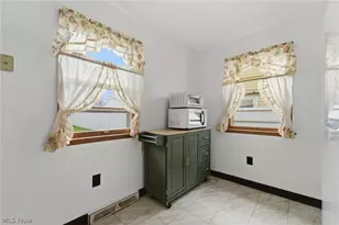 2922 Columbus Ave, Ashtabula, OH 44004 - Photo 15