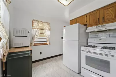 2922 Columbus Avenue, Ashtabula, OH 44004 - Photo 13