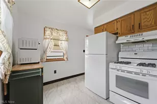 2922 Columbus Ave, Ashtabula, OH 44004 - Photo 13