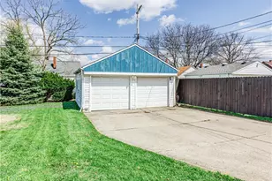 6106 Pelham Dr, Parma, OH 44129 - Photo 3
