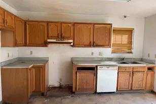 3750 Central Ave, Loveland, OH 44115 - Photo 9