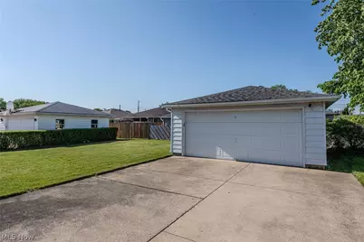 1716 W 29th Street, Lorain, OH 44052 - Photo 23