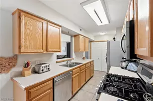 1045 N Jefferson St, Medina, OH 44256 - Photo 23
