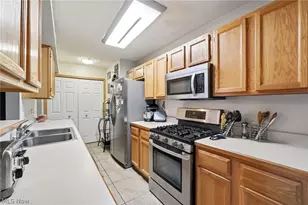 1045 N Jefferson St, Medina, OH 44256 - Photo 21