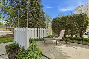 1045 N Jefferson St, Medina, OH 44256 - Photo 7