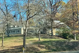 860 Kensington Rd, Coshocton, OH 43812 - Photo 1