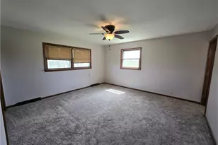 2000 Shady Ln, Zanesville, OH 43701 - Photo 23