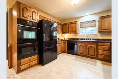 87 Cummins Street, Washington, WV 26181 - Photo 9